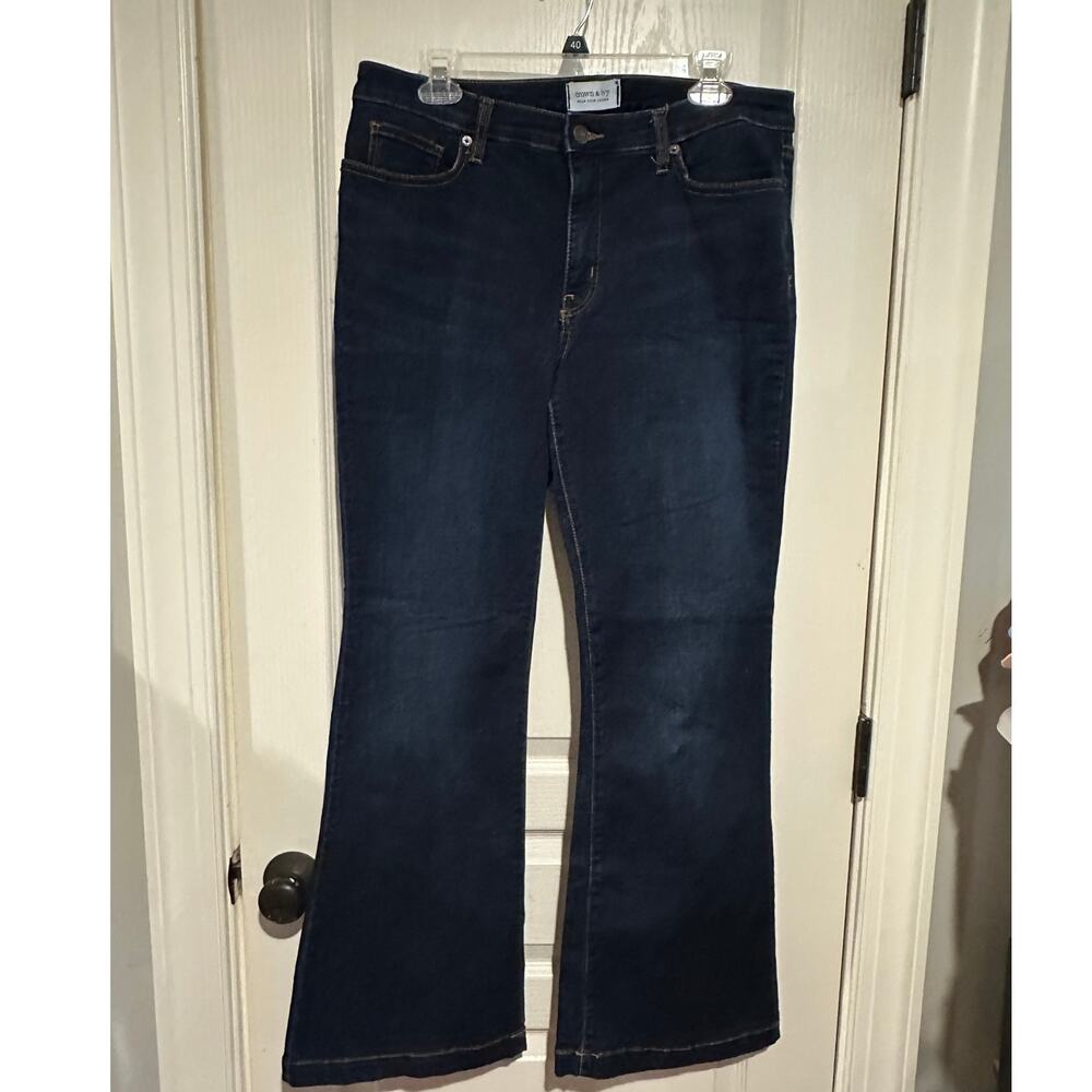 Women's Crown & Ivy 14 Petite Flare dark Denim Jeans